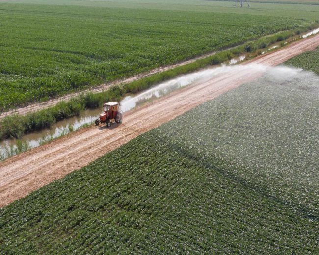 Tractor riego